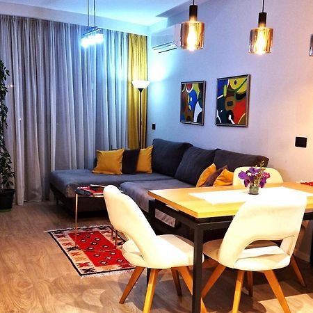 Central Luxury Apartment Tirana Bagian luar foto